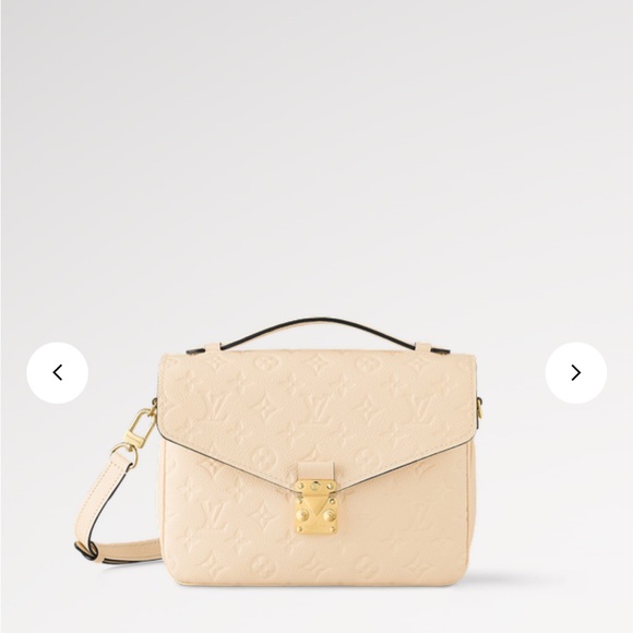 Louis Vuitton Handbags - Auth Louis Vuitton Pochette Metis MM Hand Shoulder Bag Crossbody Cream M44072
